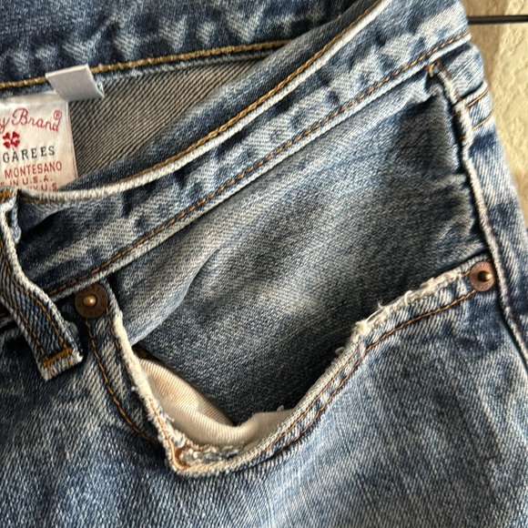Lucky Brand distressed jeans - Picture 11 of 12